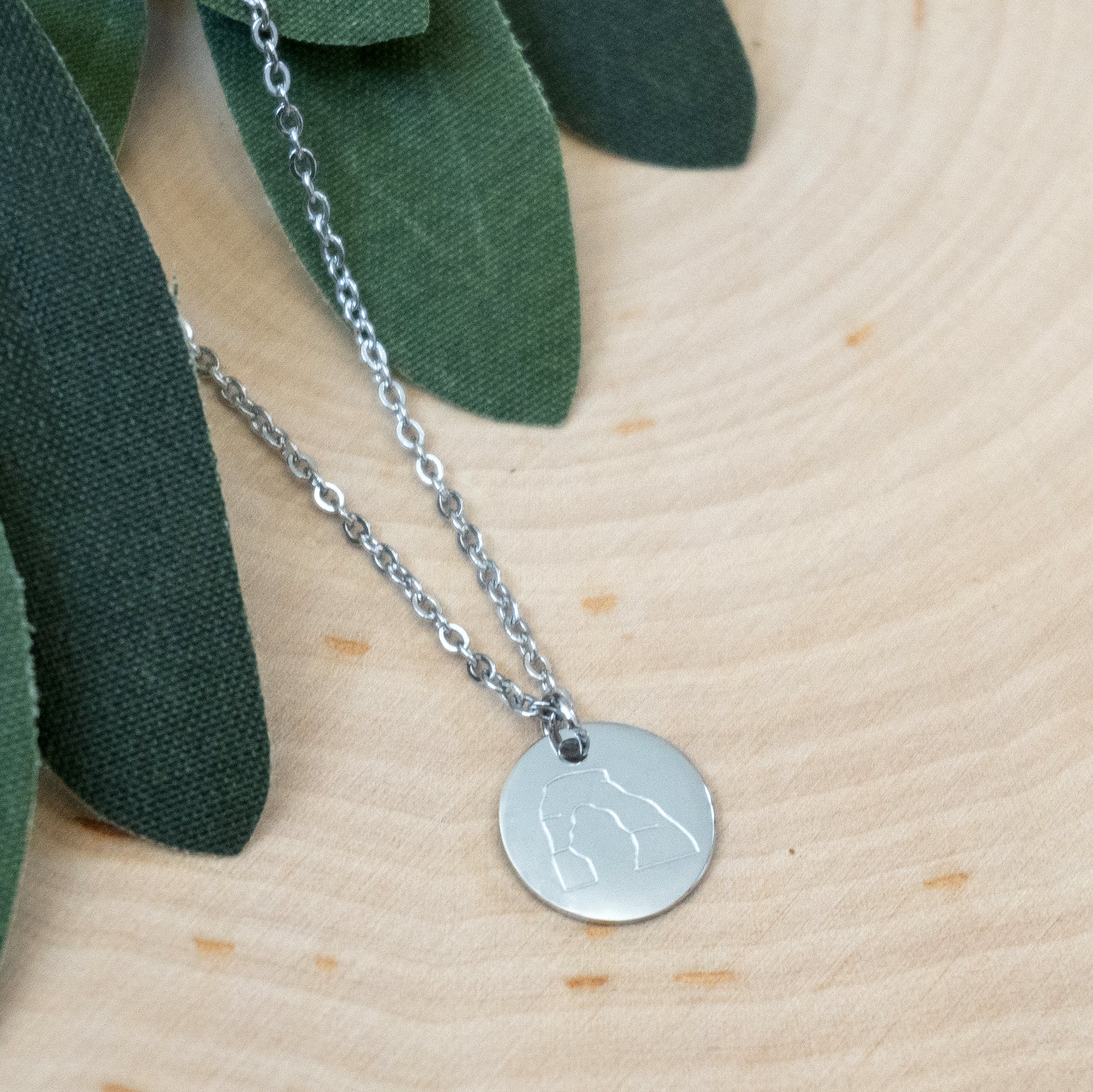 Delicate Arch Necklace | Stainless Steel Necklace | 17 Mile