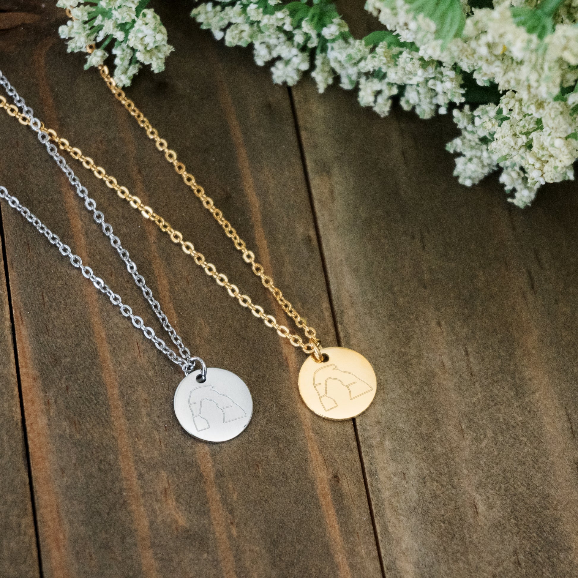 Delicate Arch Necklace | Stainless Steel Necklace | 17 Mile