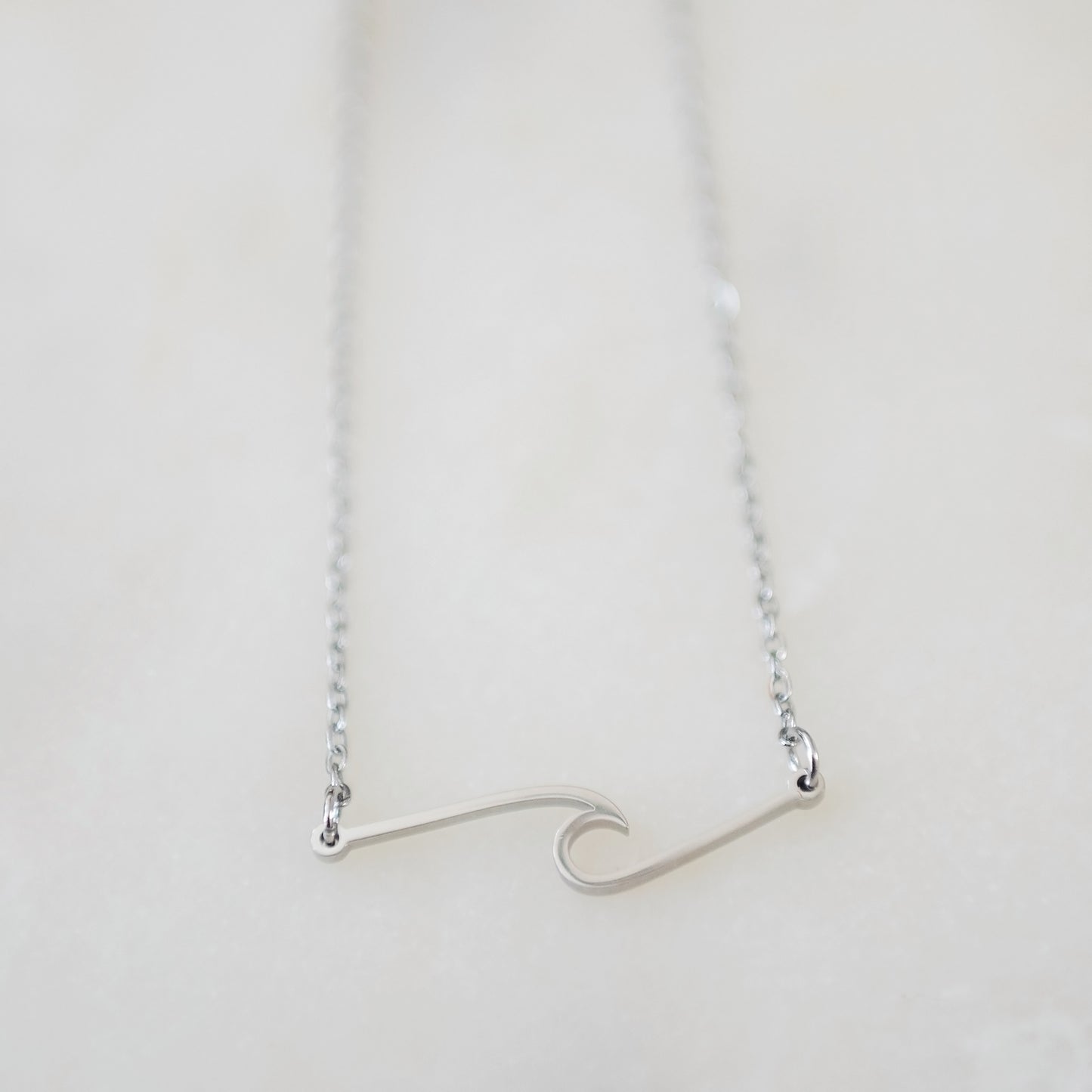 Bar Wave Necklace